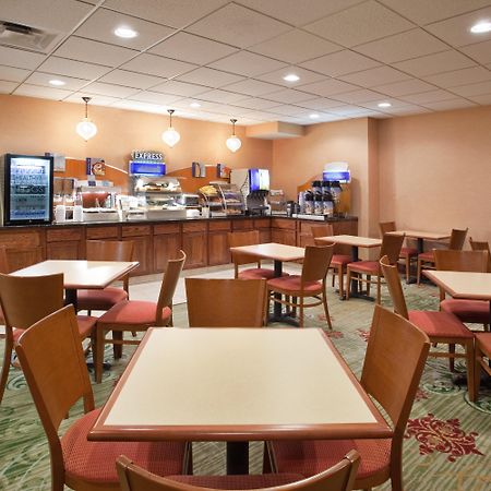 Holiday Inn Express Hotel & Suites Cleveland-Streetsboro By Ihg Esterno foto