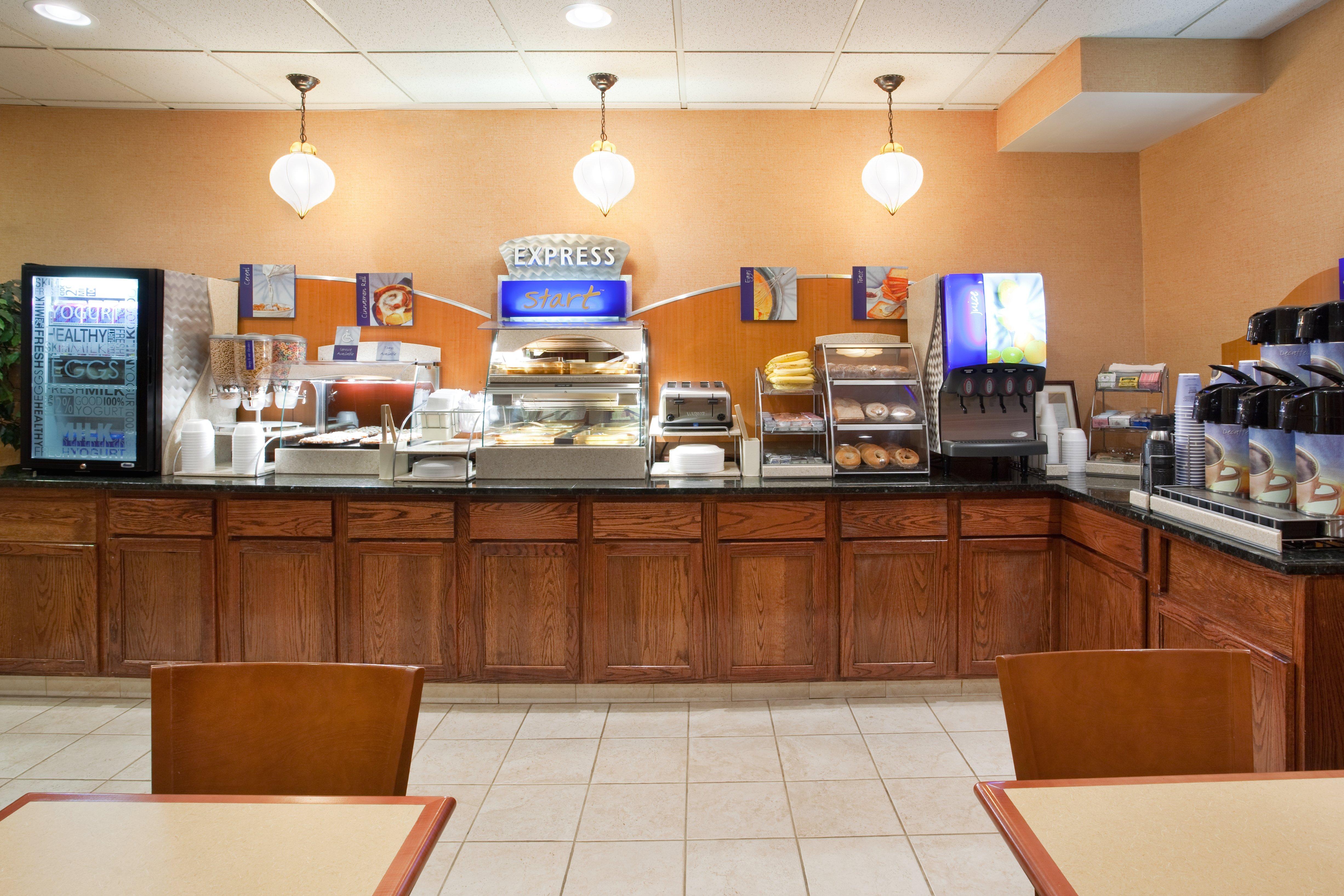 Holiday Inn Express Hotel & Suites Cleveland-Streetsboro By Ihg Esterno foto