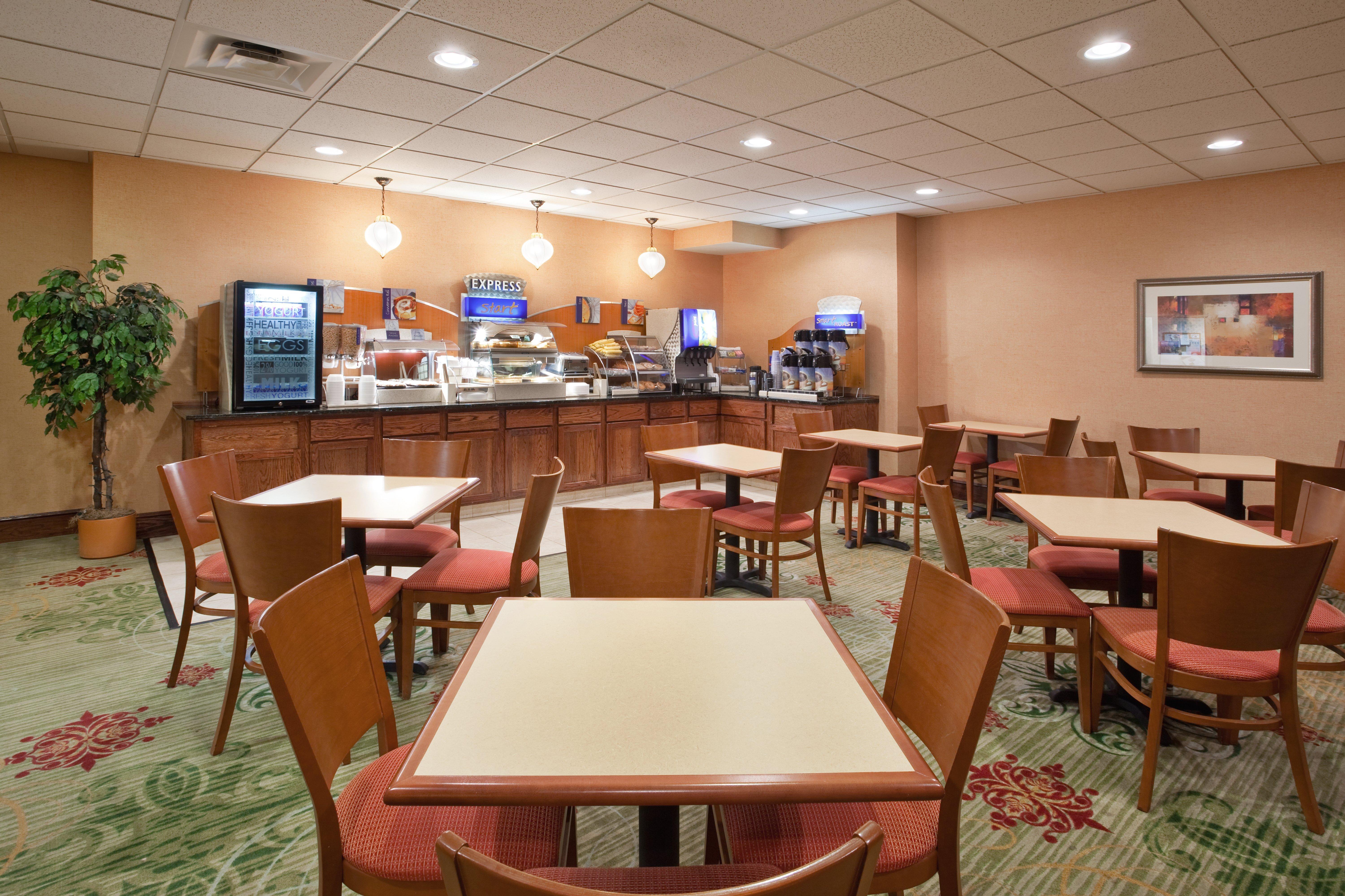 Holiday Inn Express Hotel & Suites Cleveland-Streetsboro By Ihg Esterno foto