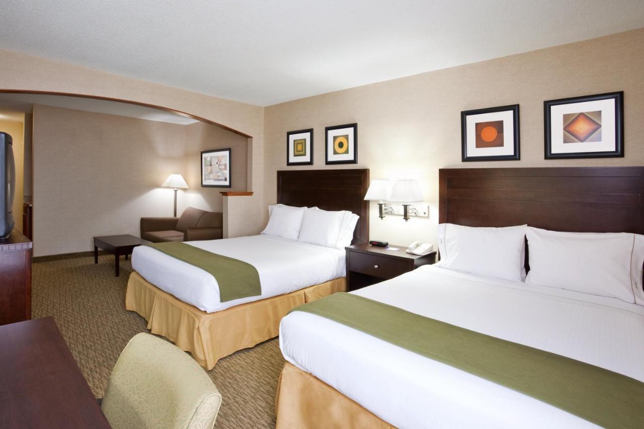Holiday Inn Express Hotel & Suites Cleveland-Streetsboro By Ihg Esterno foto